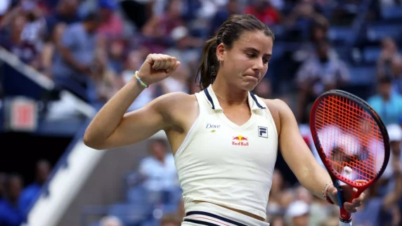 Emma Navarro upsets defending champion Coco Gauff in US Open thriller