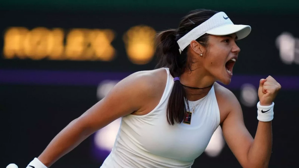 Emma Raducanu all business in opening win over fellow Brit Mimi Xu at Wimbledon