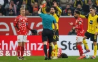 emre-can-of-borussia-dortmund-gets-red-carded16.webp