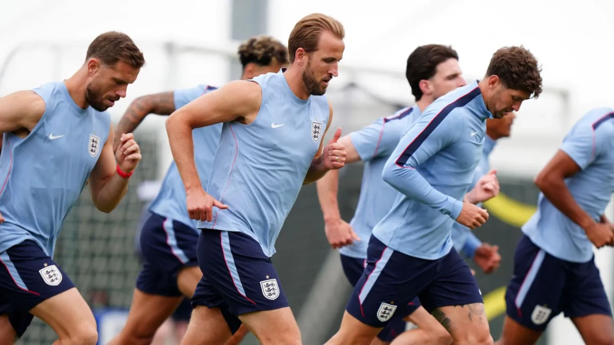 England endure hostile reception ahead of FIFA World Cup match against Mexico England endure hostile reception ahead of FIFA World Cup match against Mexico