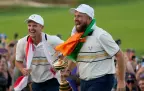 europes-shane-lowry-and-justin-rose-celebrate-ryder-cup-win-2025.webp