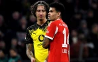 fabio-silva-of-dortmund-and-luis-diaz-of-bayern-munich-18-october-202516.webp