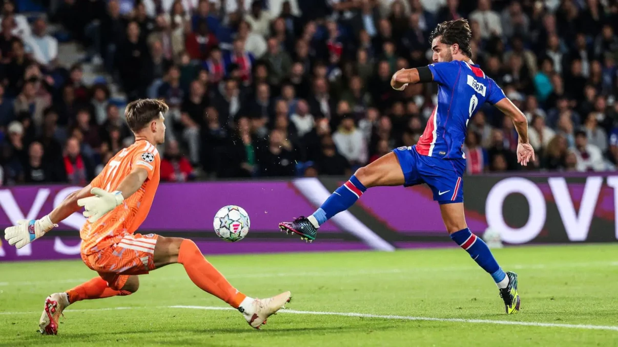 Ferran Torres nets hat-trick as ruthless PSG put six past Slovan Bratislava Ferran Torres nets hat-trick as ruthless PSG put six past Slovan Bratislava