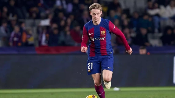 Barcelona midfielder Frenkie de Jong considering exit amidst club turmoil
