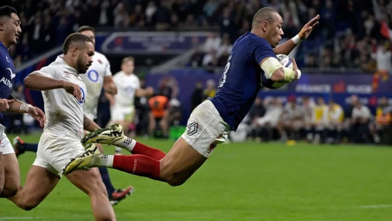France edge spirited England in high-scoring Six Nations thriller