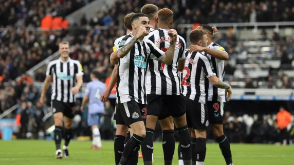 Newcastle through as Premier League sides all avoid Carabao Cup upsets