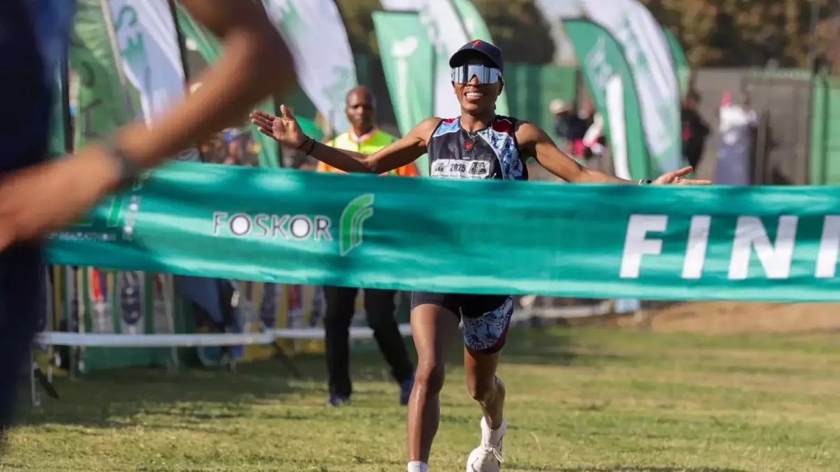 Glenrose Xaba chases 10km series crown after smashing another record