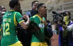 golden-arrows-goal-celebration16.webp
