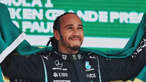 Lewis Hamilton says he will be with Mercedes until his 'last days'