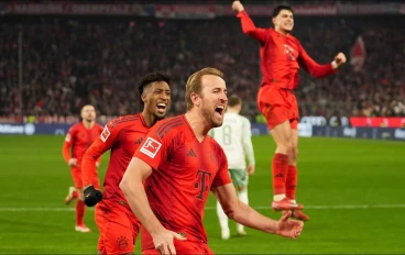 harry-kane-celebrates-after-scoring-his-second-goal-for-bayern-munich16