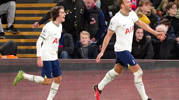 Harry Kane at the double as Spurs thrash Palace