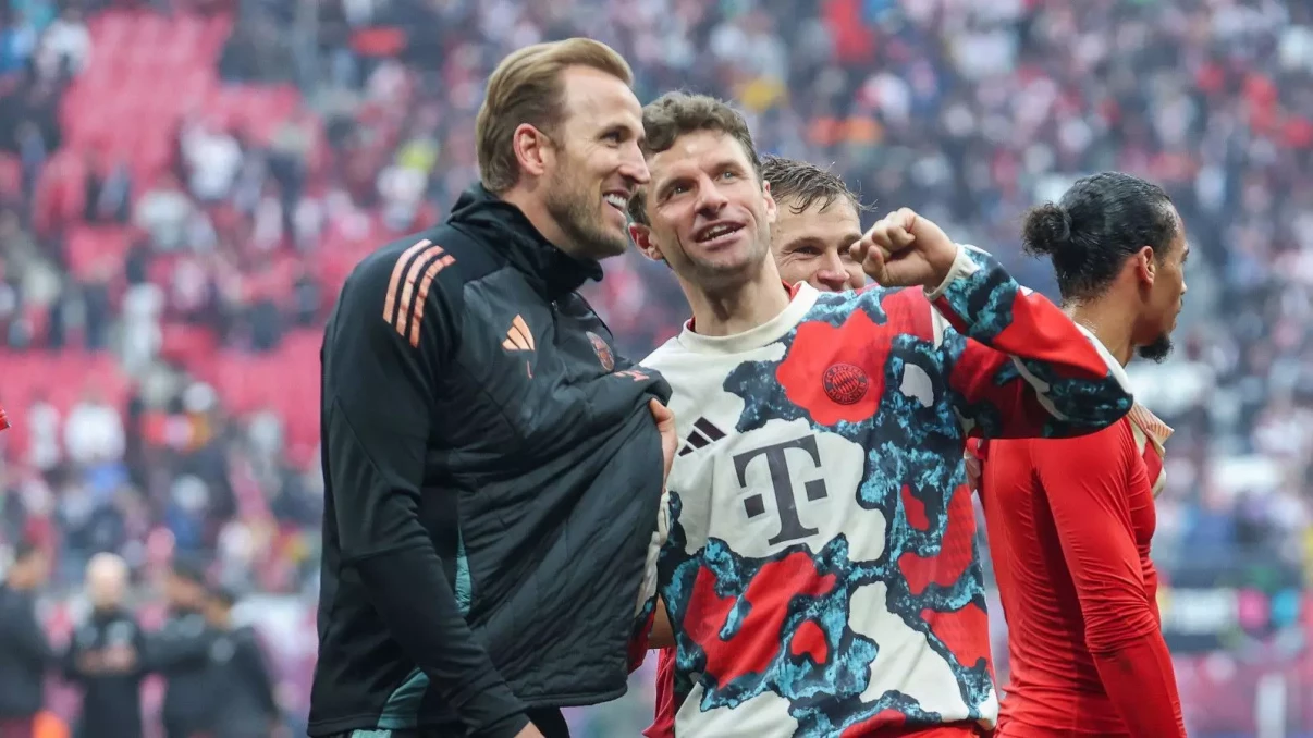 Harry Kane celebrates first major trophy of career as Bayern Munich clinch Bundesliga title