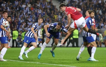 harry-maguire-scores-the-manchester-united-equaliser16