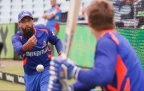 hashim-amla-throwing-a-ball.webp