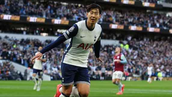 Son Heung-min shines as Tottenham thrash West Ham