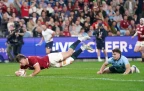 huw-jones-diving-try16.webp