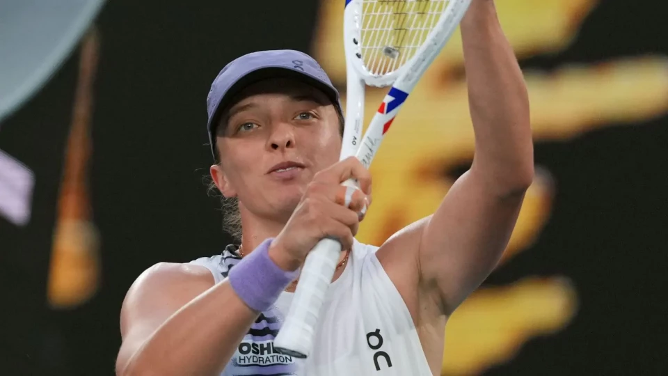 Ice cold Iga Swiatek splits with coach amid disappointing results