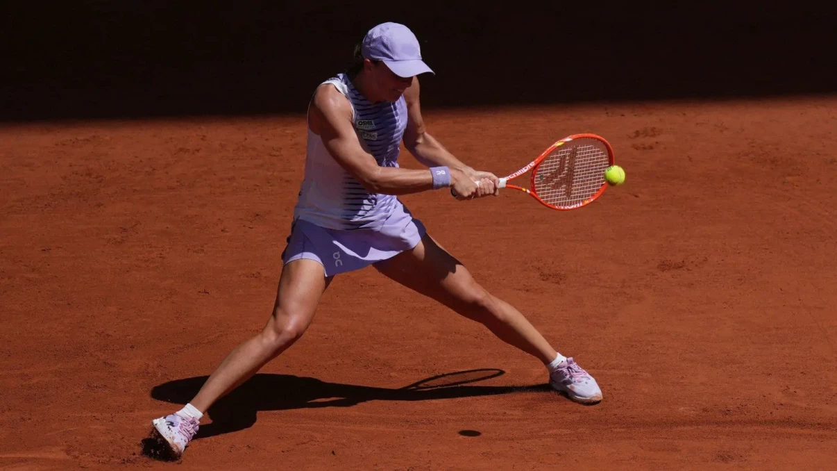 Iga Swiatek and Elena Rybakina earn dominant opening round wins at French Open Iga Swiatek and Elena Rybakina earn dominant opening round wins at French Open