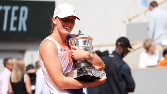 Emotional Iga Swiatek reflects on French Open journey