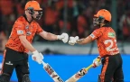IPL: Sunrisers Hyderabad batting blitz overpowers Royal Challengers Bengaluru in Hyderabad