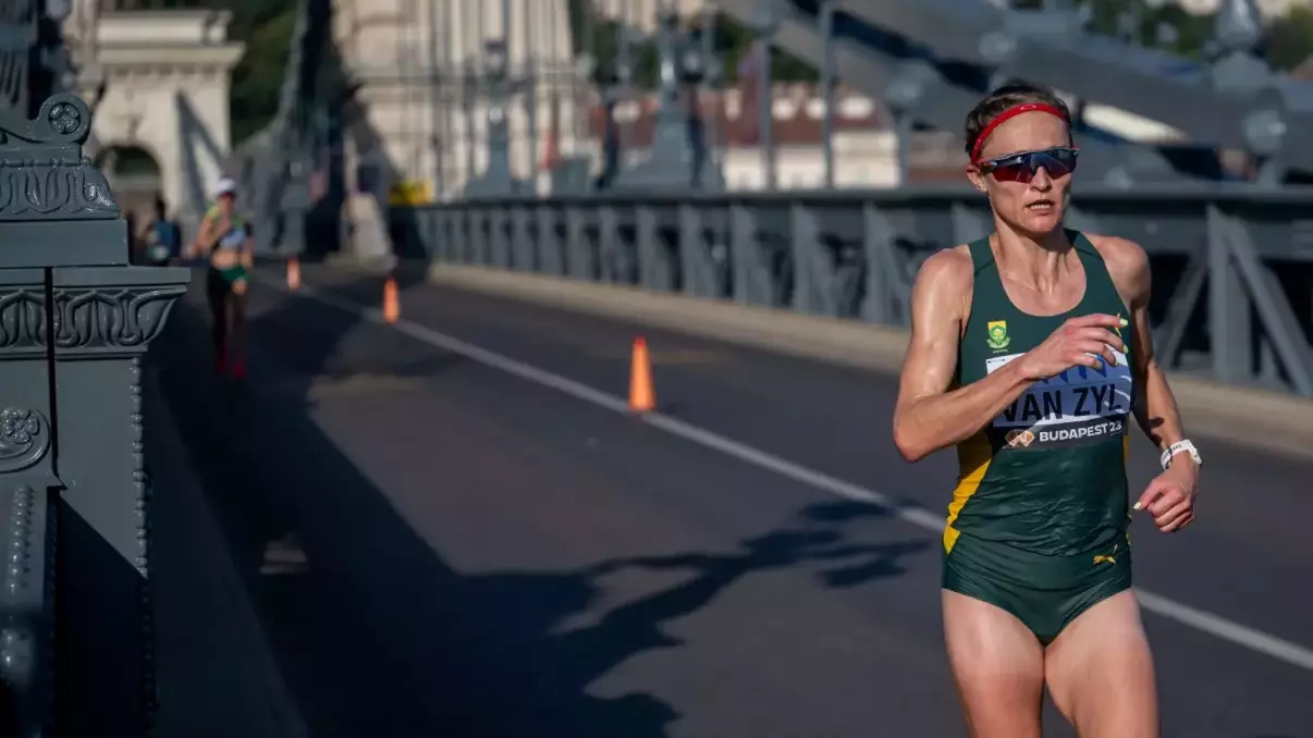 Matthews Leeto and Irvette Van Zyl win big at Athletics Club awards