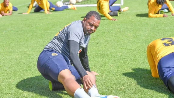Kaizer Chiefs retirement plan and pathway for Itumeleng Khune commended by Brighton Mhlongo