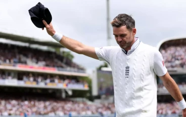 james-anderson-bows-out16