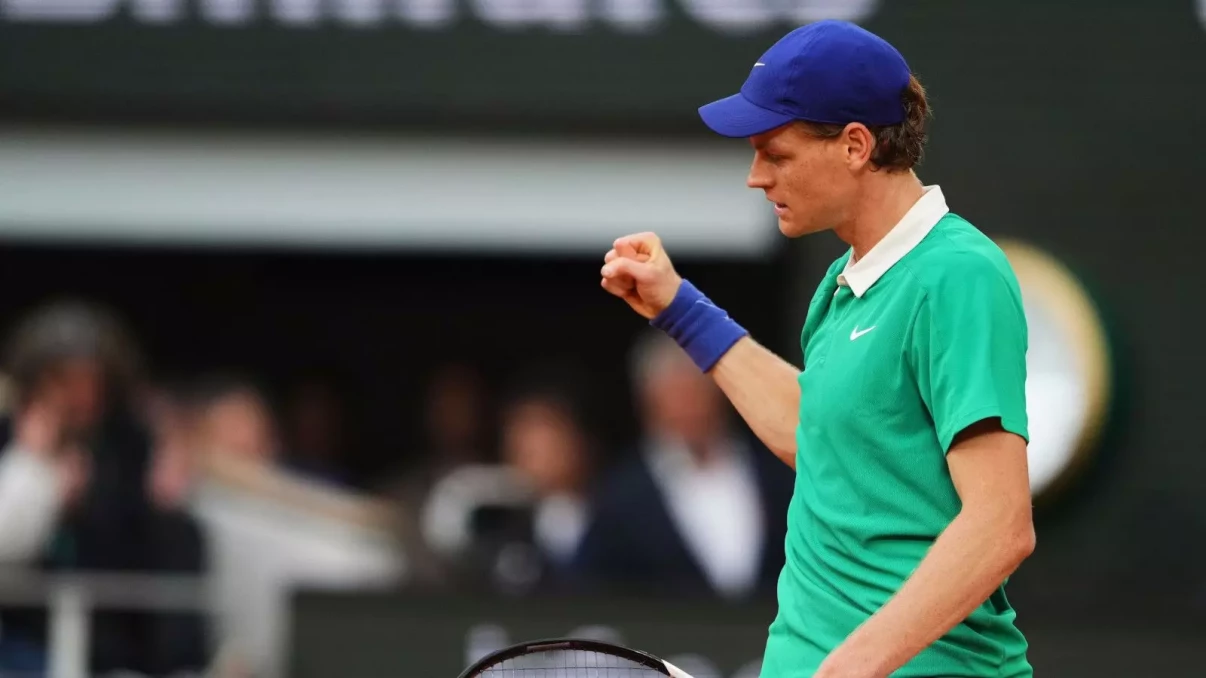 Jannik Sinner storms into French Open semis with ruthless win over Alexander Bublik