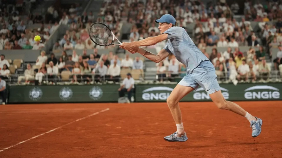 Jannik Sinner and Felix Auger-Aliassime open Rolland Garros accounts