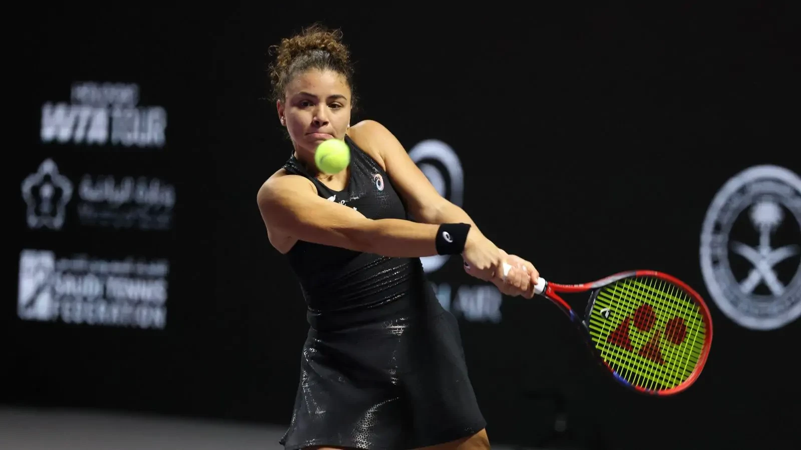Jasmine Paolini's new coach changes training to handle Aryna Sabalenka