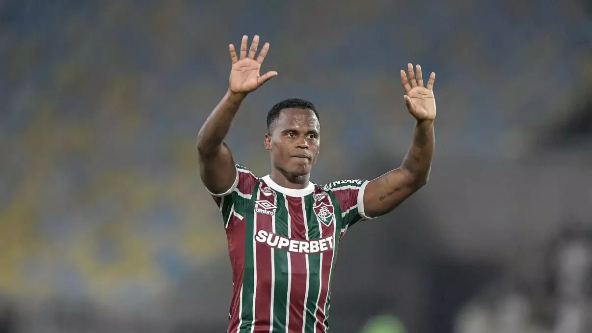 Wolves sign Colombian international Jhon Arias from Fluminense