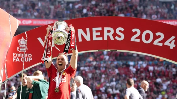 Jonny Evans wants Erik Ten Hag to remain as Man Utd coach following FA Cup success