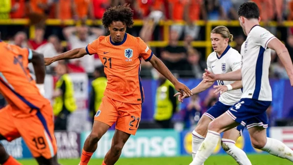 Man Utd snap up Netherlands striker Joshua Zirkzee