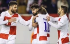 josko-gvardiol-of-croatia-celebrate-with-his-teammates-after-scoring16.webp