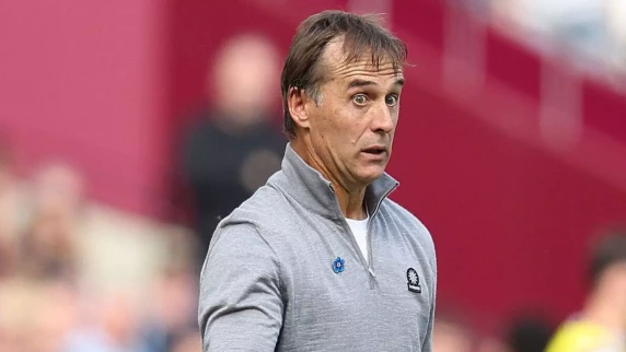 Julen Lopetegui jokes 'I can't play', after injuring himself on touchline