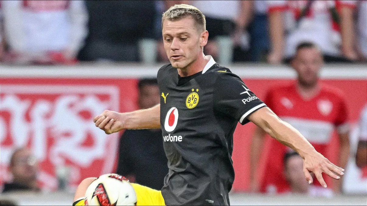 Julian Ryerson faces race to be fit for Dortmund's Werder Bremen clash Julian Ryerson faces race to be fit for Dortmund's Werder Bremen clash