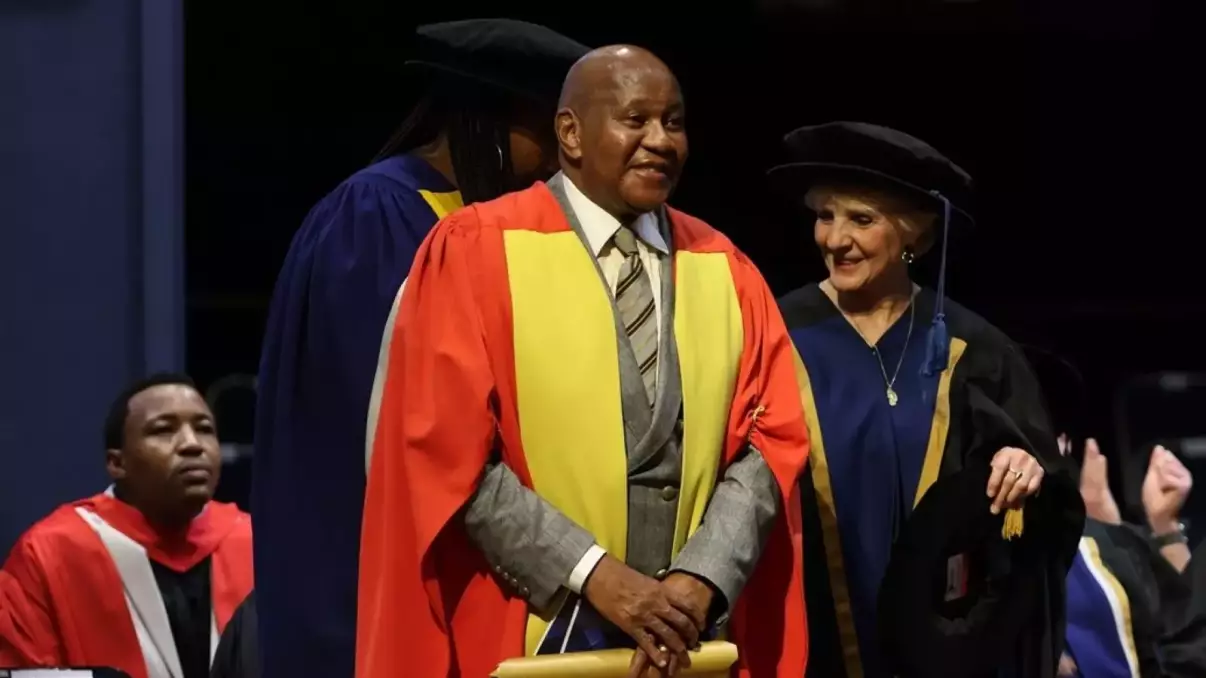 Kaizer Motaung honoured at Wits
