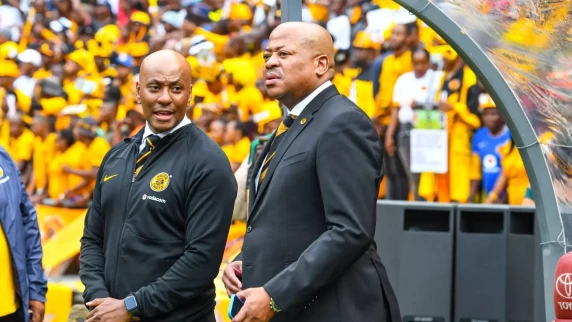 Kaizer Chiefs considering coaching changes as Arthur Zwane backing wavers