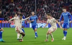 kingsley-coman-and-josip-stanisic-in-action-for-bayern-munich16.webp