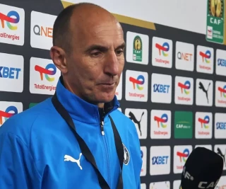 Krunoslav Jurcic, (coach) of Pyramids during the 1st Leg of the CAF Champions League semi final match between Orlando Pirates and Pyramids FC at FNB Stadium on April 19, 2025 in Johannesburg,
