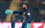 kusal-mendis-with-the-gloves16.webp