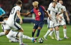 lamine-yamal-of-fc-barcelona-taking-on-inter-milan-players-in-champions-league16.webp