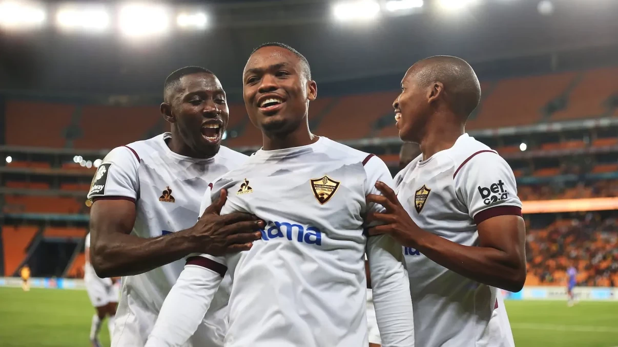 Kaizer Chiefs increase offer as race for Langelihle Phili intensifies Kaizer Chiefs increase offer as race for Langelihle Phili intensifies