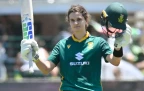 laura-wolvaardt-raises-bat-for-odi-century-(csa)16.webp