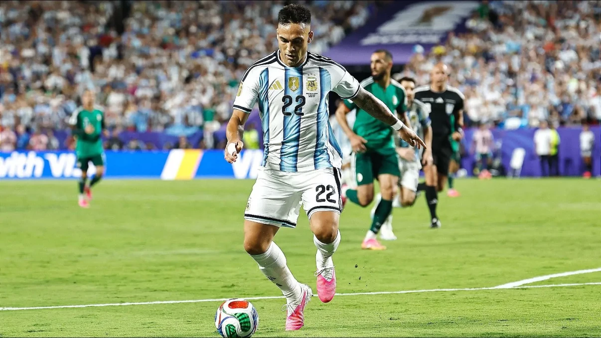Argentina coach Lionel Scaloni faces 'big' striker selection call vs Austria Argentina coach Lionel Scaloni faces 'big' striker selection call vs Austria