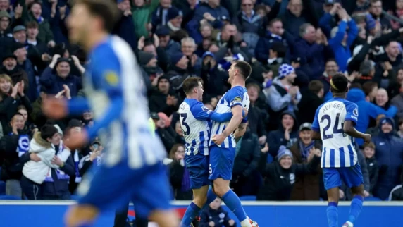 Lewis Dunk scores stoppage-time equaliser as 10-man Brighton deny Everton crucial win