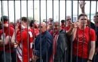 liverpool-fans-outside-stade-de-france-champions-league-final-28-may-202216.webp