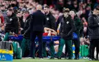 liverpool-s-giovanni-leoni-is-stretched-off-after-being-injured-23-september-202516.webp