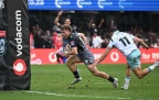luan-giliomee-scores-a-try16.webp
