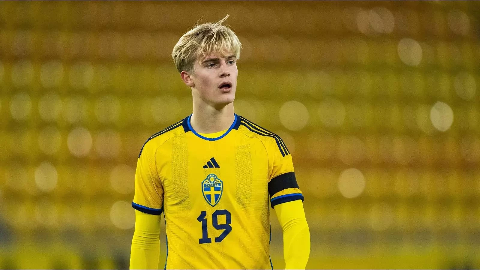 Tottenham snatch Swedish teen Lucas Bergvall from Barcelona's grasp | soccer